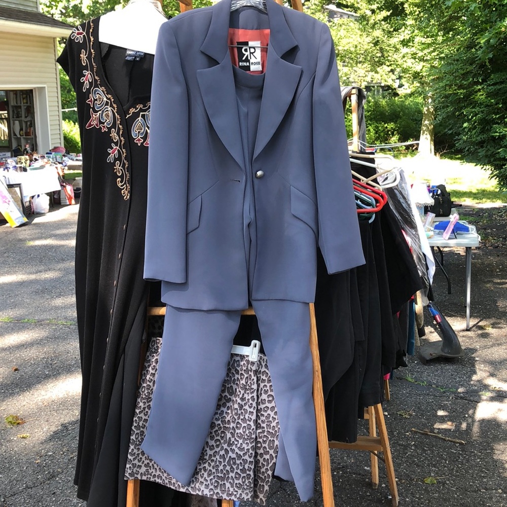 Pant suit